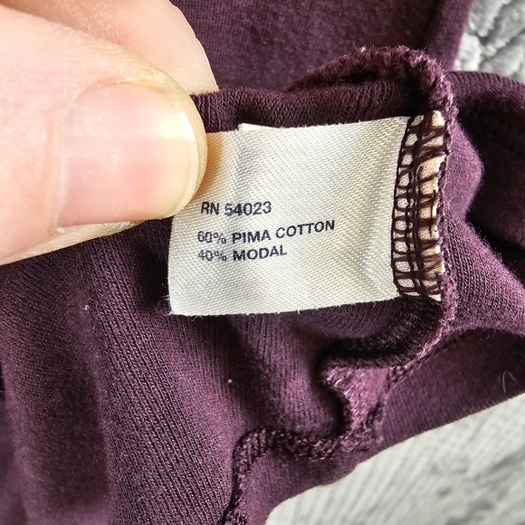 GAP Womens Plum V Neck Short Sleeve Basic T Shirt Top Size M - Picture 6 of 7